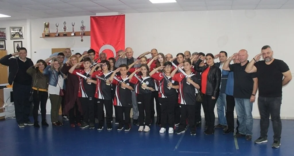 Atıcılar Asker Selamı İle Kutladı