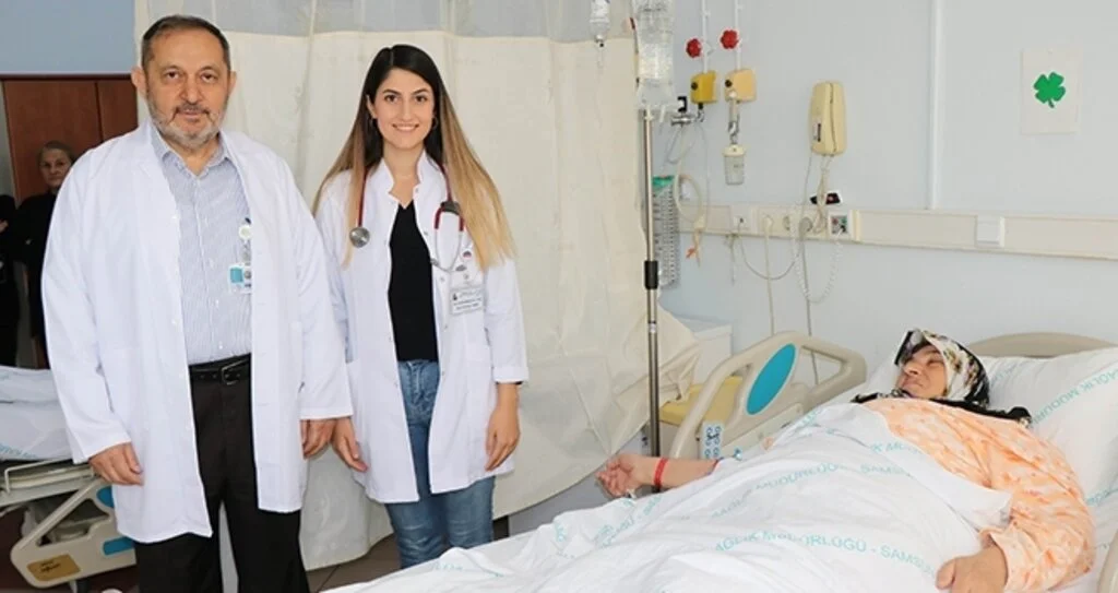 Baba-kız aynı hastanede