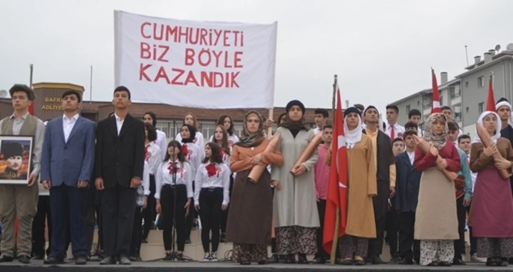Bafra’da Çoşkulu Cumhuriyet Bayramı Kutlaması