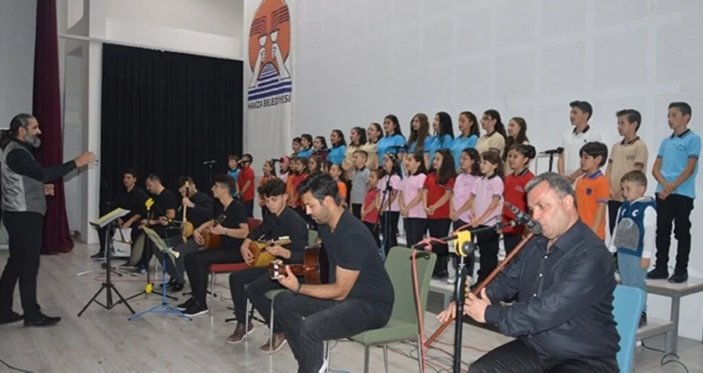 Başkan Özdemir: Kültür ve sanatın destekçisiyiz!