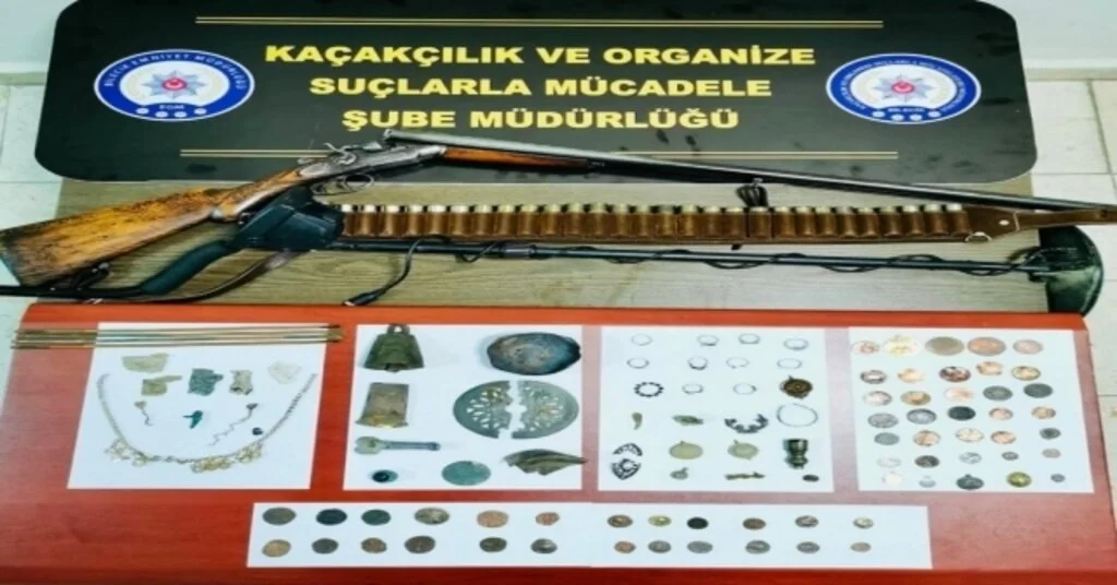 Bilecikte Tarihi Eser Kaçakçısı Suçüstü Yakalandı