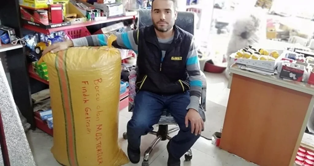 Borçlularından fındık istedi