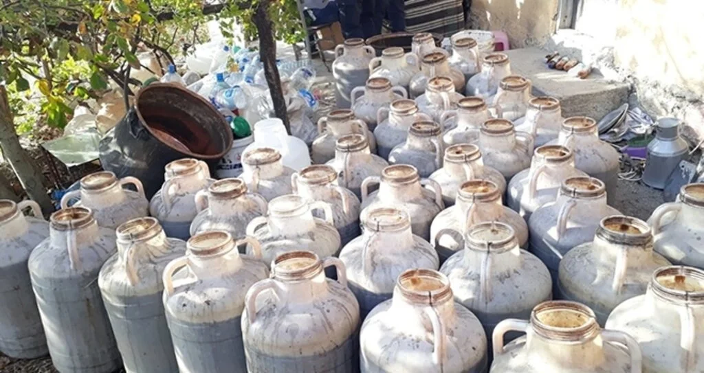 Çorum'da 13,5 bin litre sahte içki ele geçirildi
