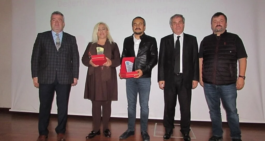 'Ergenlikte fazla ilgi çocuğu bencil yapar'