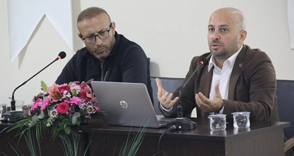 Gazeteci Yetim  deneyimlerini anlattı 