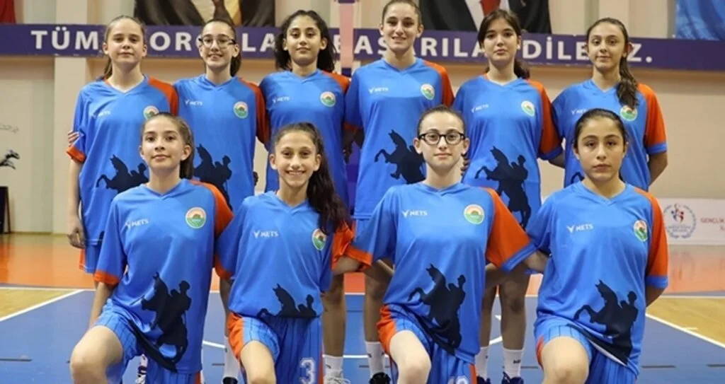İlkadımlı Basketbolcular Güzel Başladı