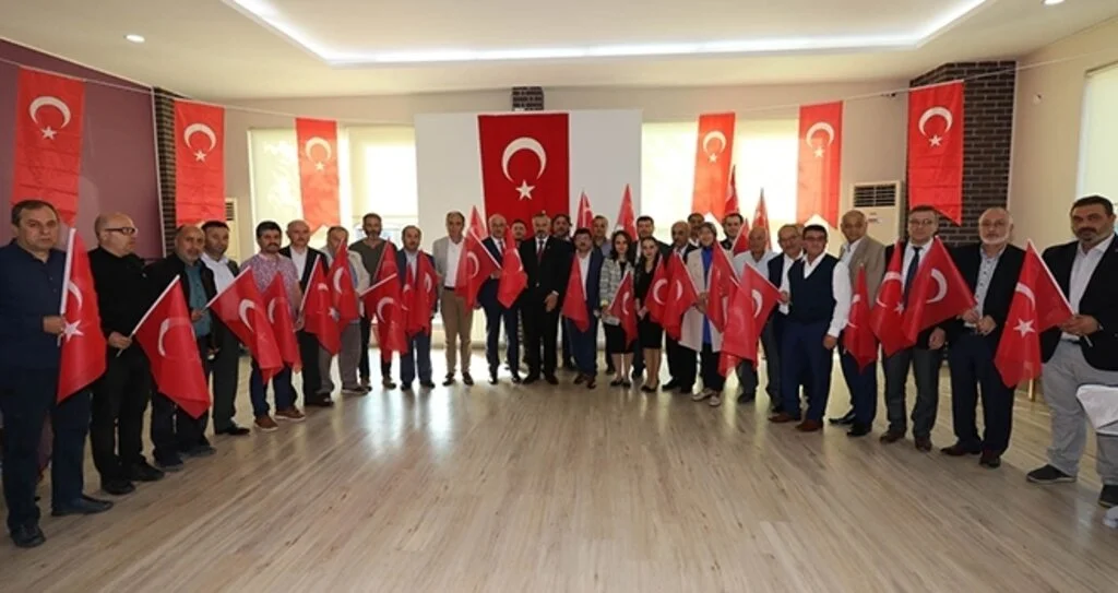 Kahramanların  yanındayız!