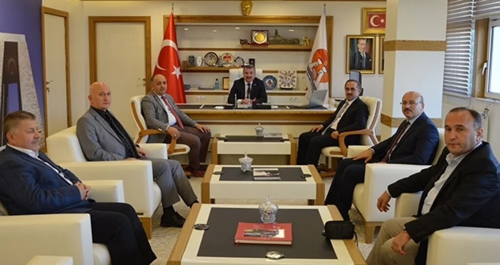 Kasapoğlu’dan Başkan Özdemir’e ziyaret