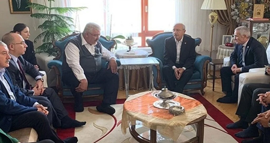 Kılıçdaroğlu'ndan Yalçın'a taziye ziyareti!