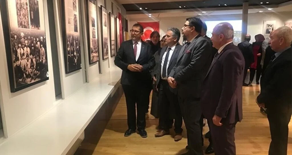 Kurtuluş sergisinde anlamlı buluşma 