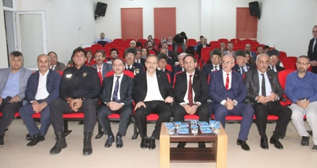 Kütüphane de sosyal medyadan bahsetti 