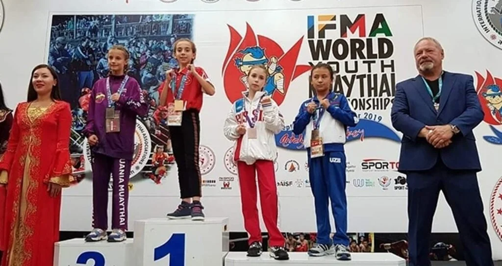 MUAYTHAİ'DE İKİ ŞAMPİYON