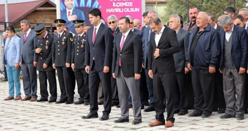 Muhtarlar köprü görevi yapıyor