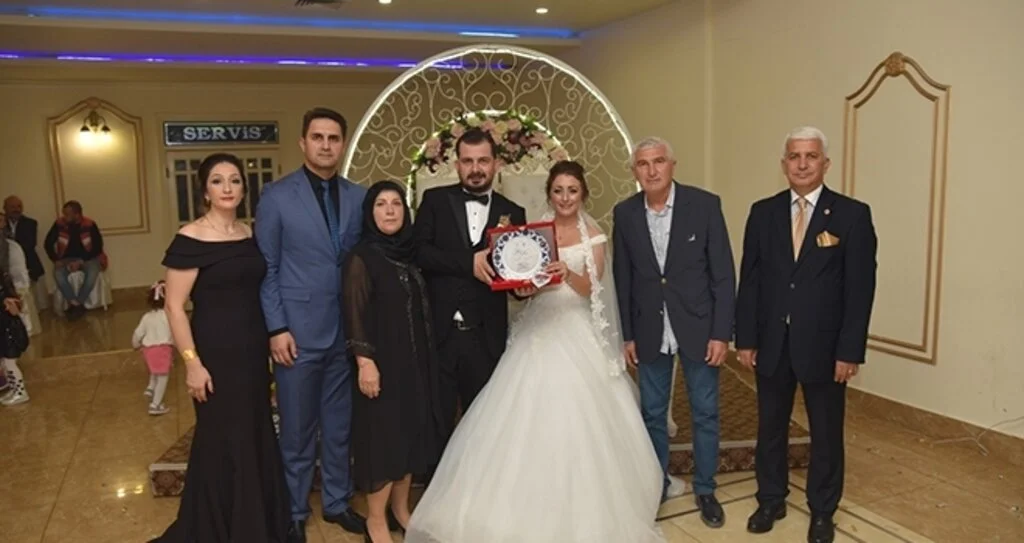 Mutluluğa yelken açtılar
