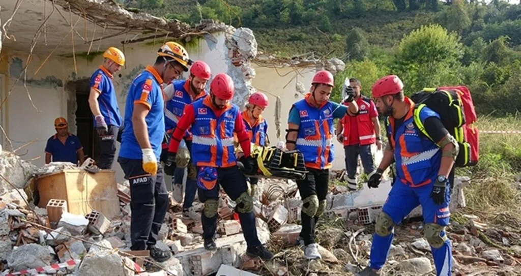 Nefes kesen deprem tatbikatı