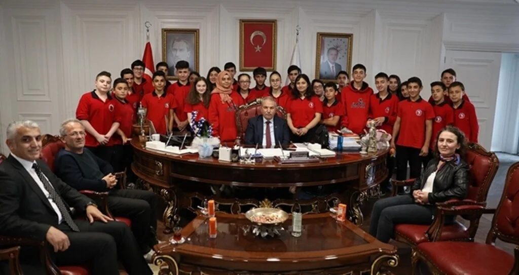 Öğrenciler Sordu Başkan Demirtaş Cevapladı