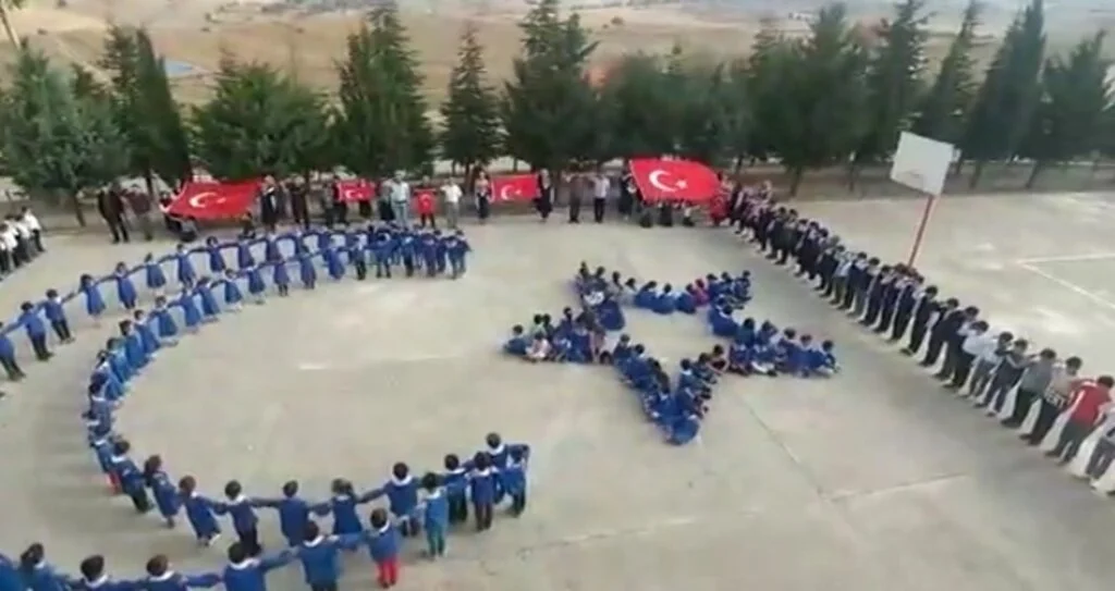 Öğrencilerden anlamlı destek