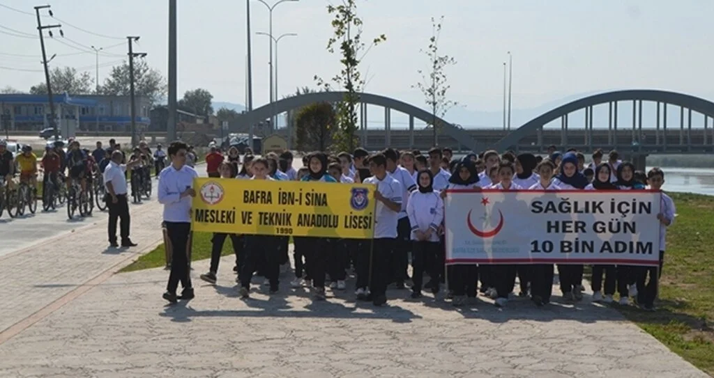 'Sağlık için'  yürüdüler