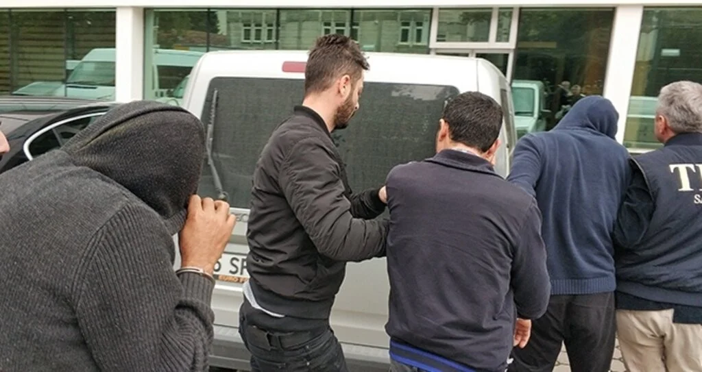 Samsun'da DEAŞ'tan 3 kardeşe adli kontrol