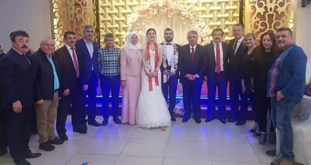 Tahir ve Şeymanur mutluluğa 'evet' dedi