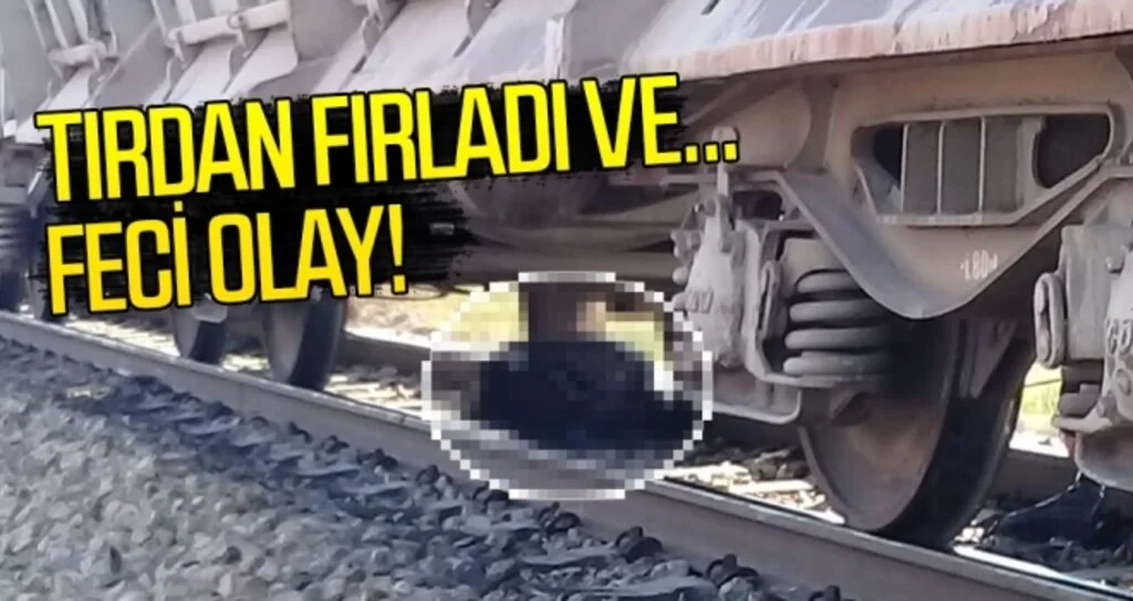 Tren hemzemin geçitte tıra çarptı: 1 ölü