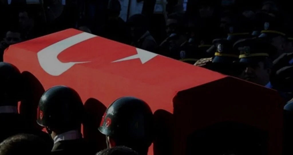 Zırhlı araç devrildi: 2 şehit