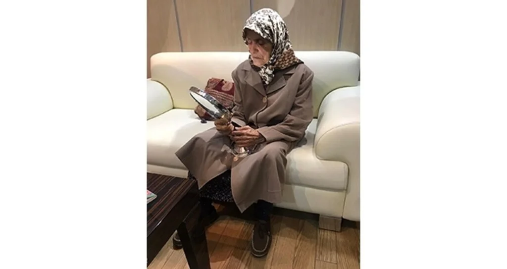92 yaşından sonra gözleri açılınca günlük tutmaya başladı