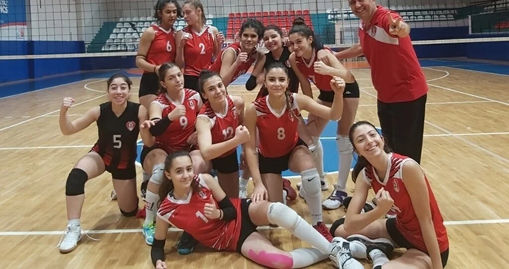 Anakent'in Hedefi Voleybolu Sevdirmek