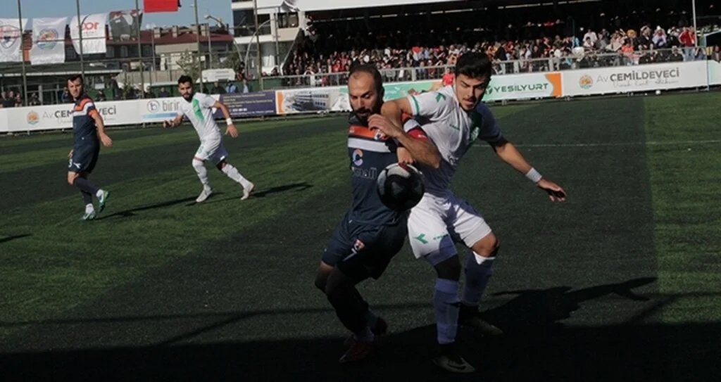 Bal'da Derbi Günü