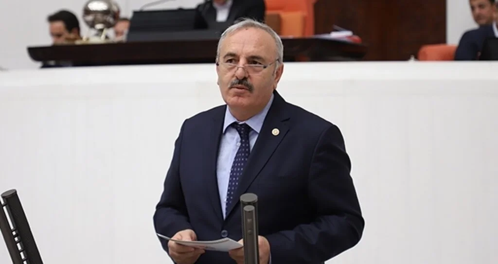 Bedri Yaşar: Tek toprak parçamıza  bile sahip çıkamadık 