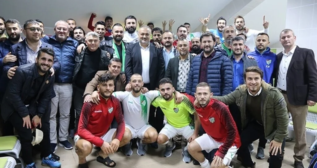 Bu Maça Yürek Dayanmaz