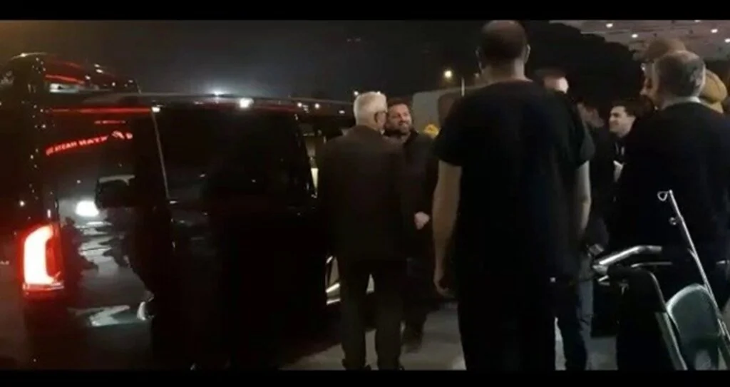 Bülent Arınç’ın kızı ve damadı trafik kazası geçirdi
