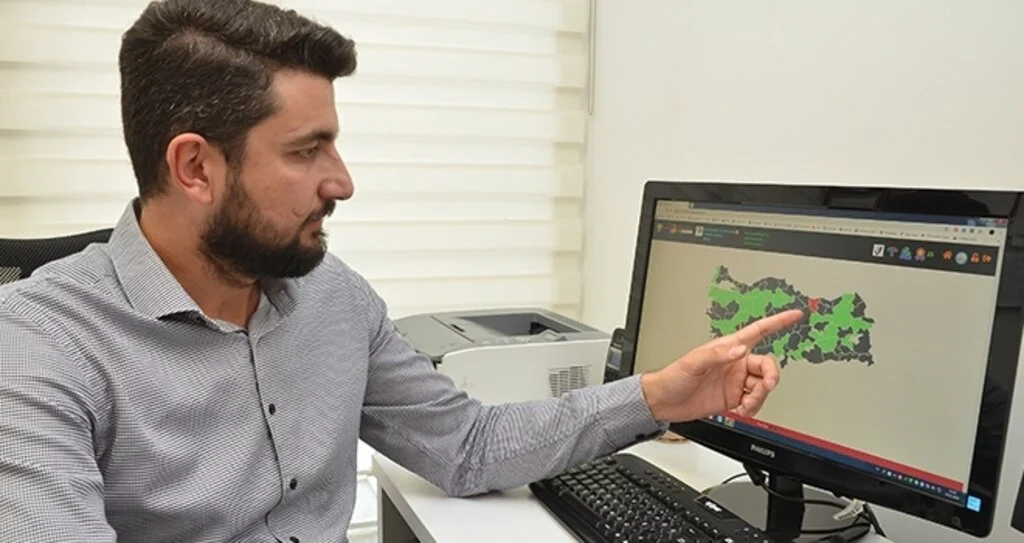 Dijital oyun tutkunlarına 'ders sevgisi' kazandıran sistem