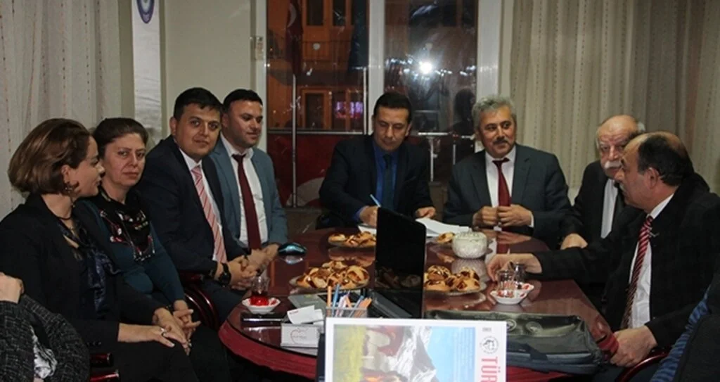 Eğitimciler sigaraya savaş açtı