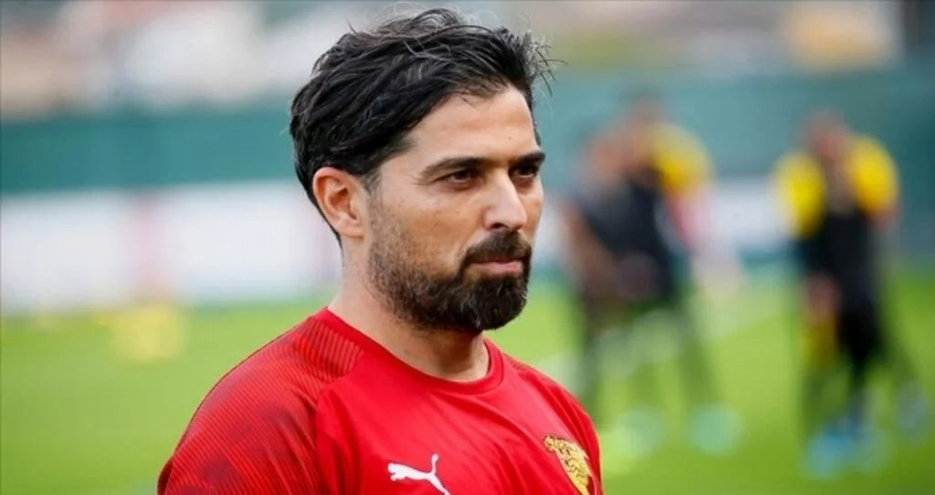 Göztepe Teknik Direktörü Palut: Fenerbahçe maçında da futbol felsefemizi ortaya koymaya çalışacağız