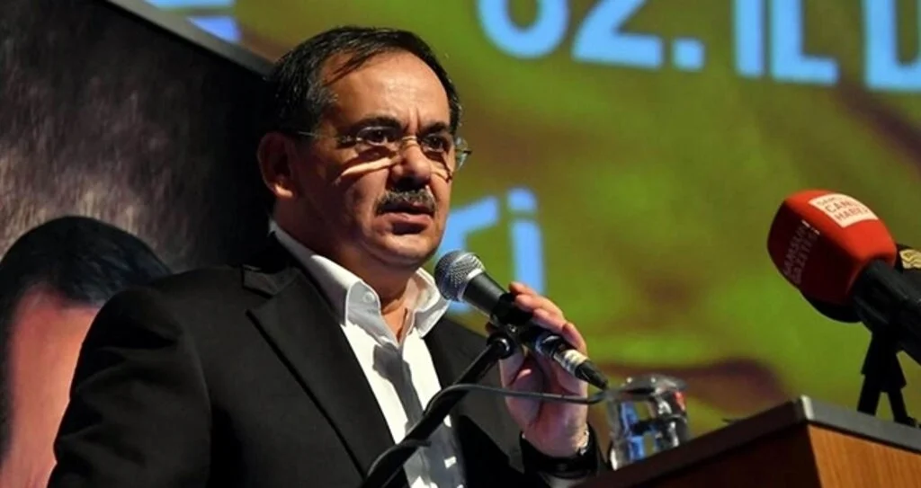 Halkımız kendisine  hizmet edeni tanır