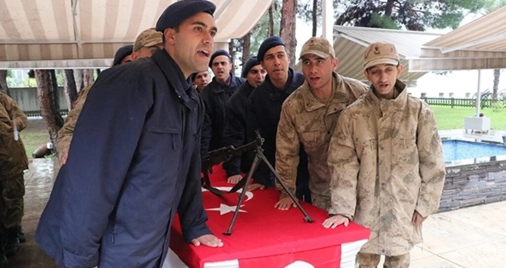 Hayali gerçekleşti askerliğini tamamladı