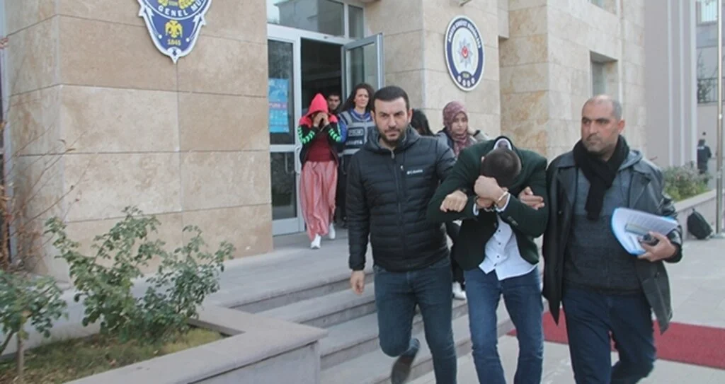 Hırsızlık şebekesi Cezaevinde