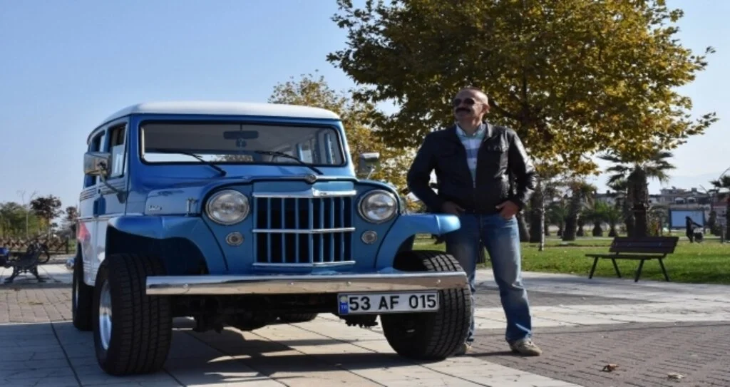 Hurda aldığı klasik aracını 60 bin liraya yeniledi