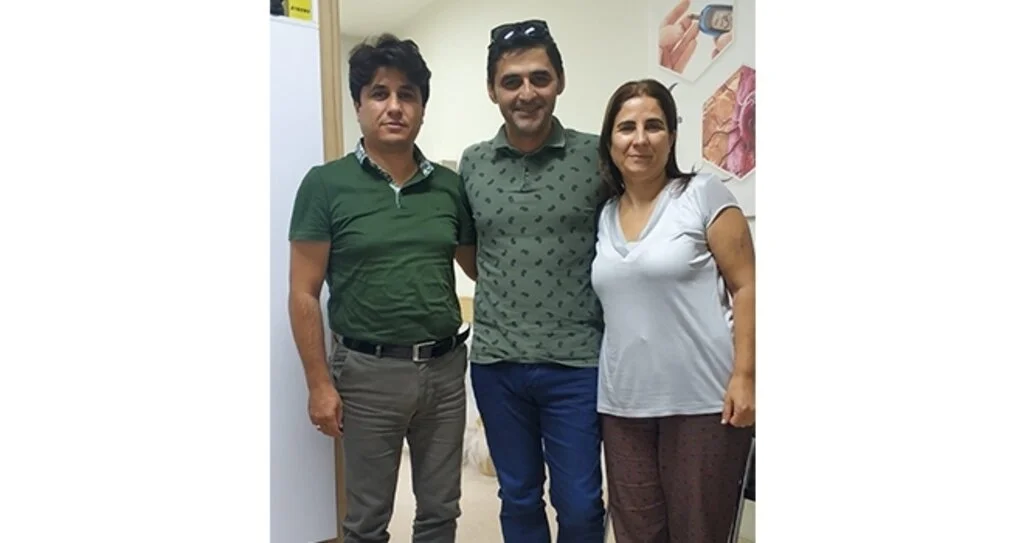 Kardeşler balonla 3 ayda 10 kilo verdi