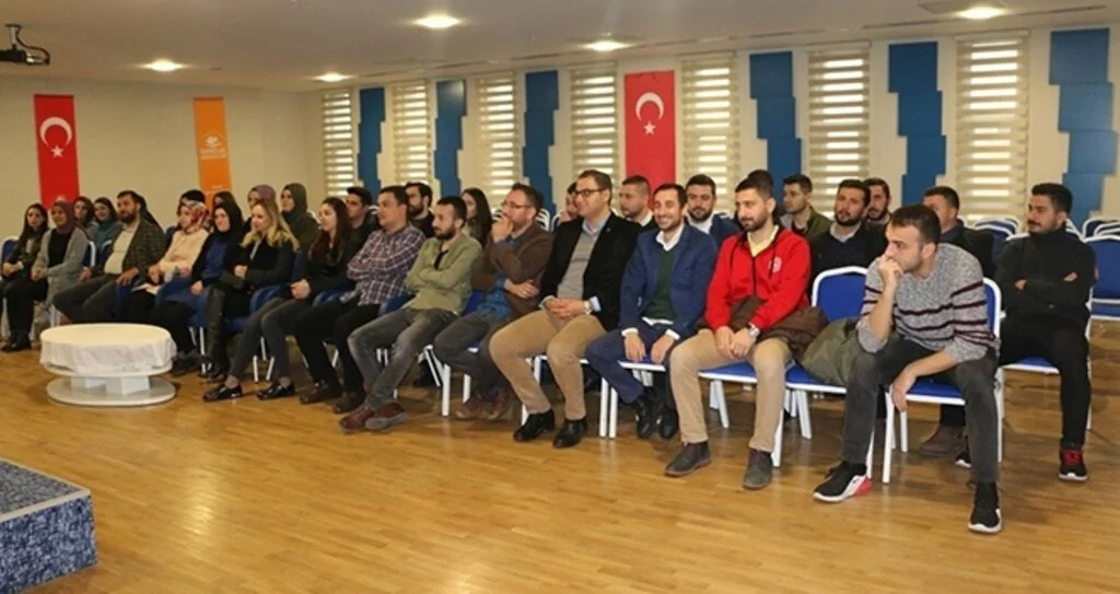 Kasapoğlu Gençlerle Buluştu