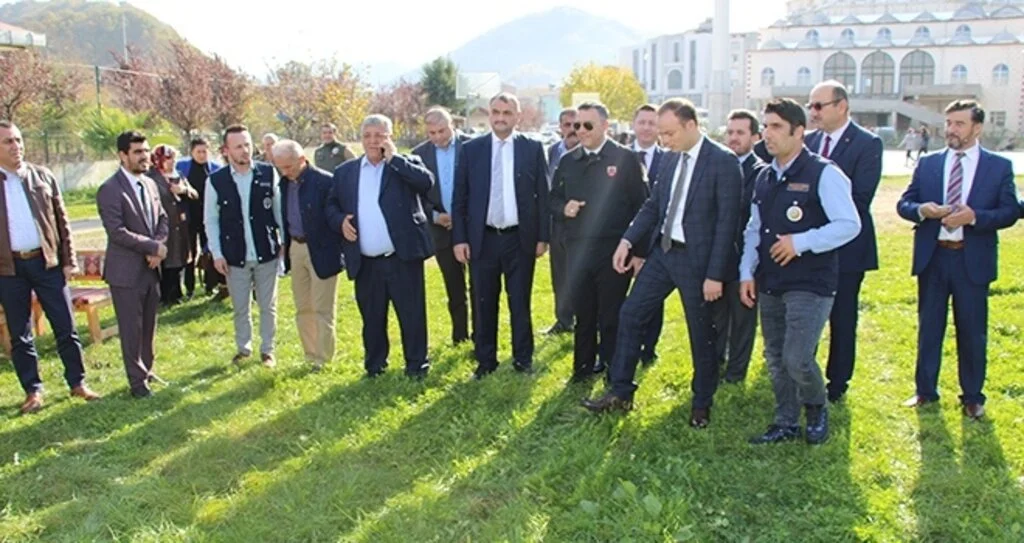 Kaymakam Dinçer: 555 Fidanı Toprakla Buluşturduk