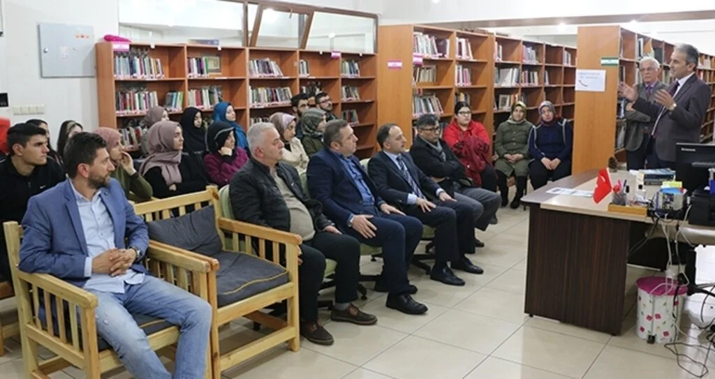 Kütüphane Konuşmaları Programı Çarşamba'da