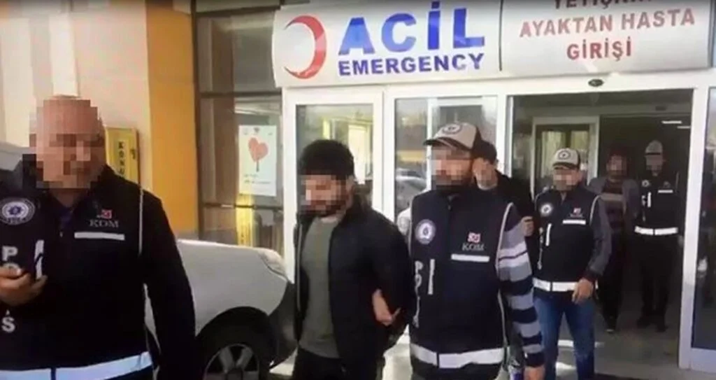 Muvazzaf askerlere yönelik FETÖ operasyonu: 20 gözaltı