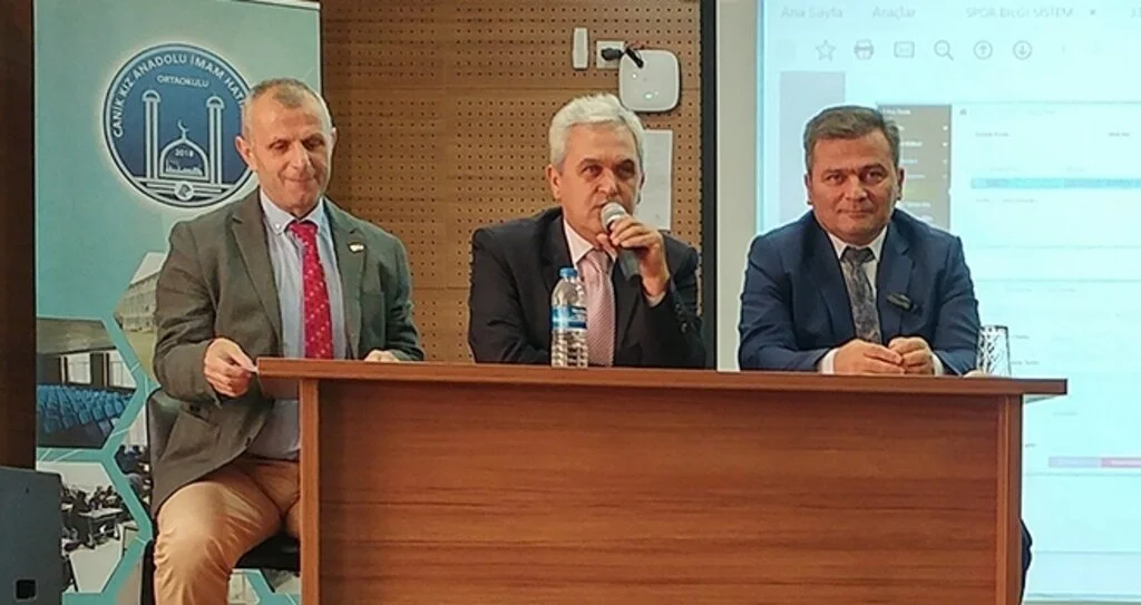 Öğretmenler Bilgilendirildi