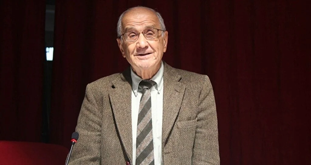Prof. Dr. Mümtaz Soysal vefat etti
