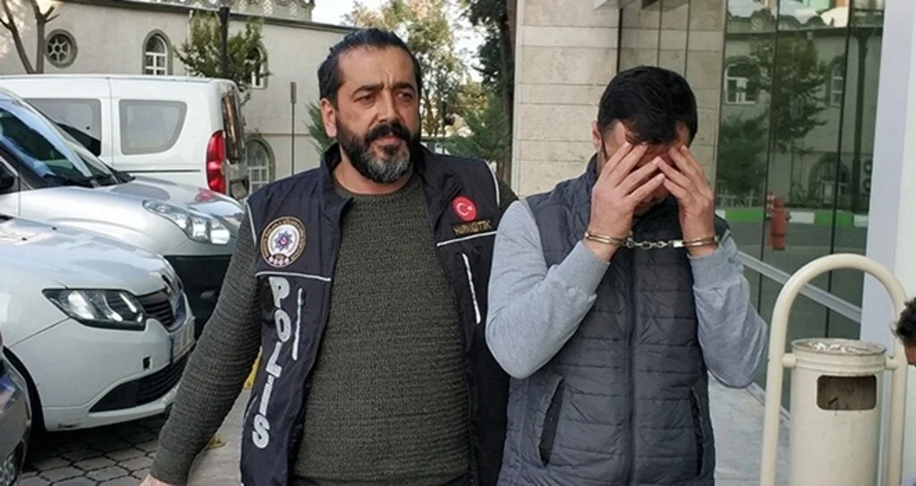 Samsun'da 2 kişiye uyuşturucu ticaretinden gözaltı