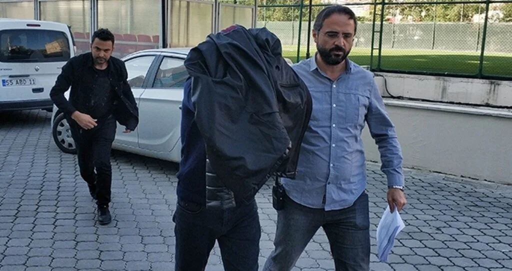 Samsun'da Polis yüzden fazla kamera görüntülerini inceleyerek kapkaççıyı yakaladı