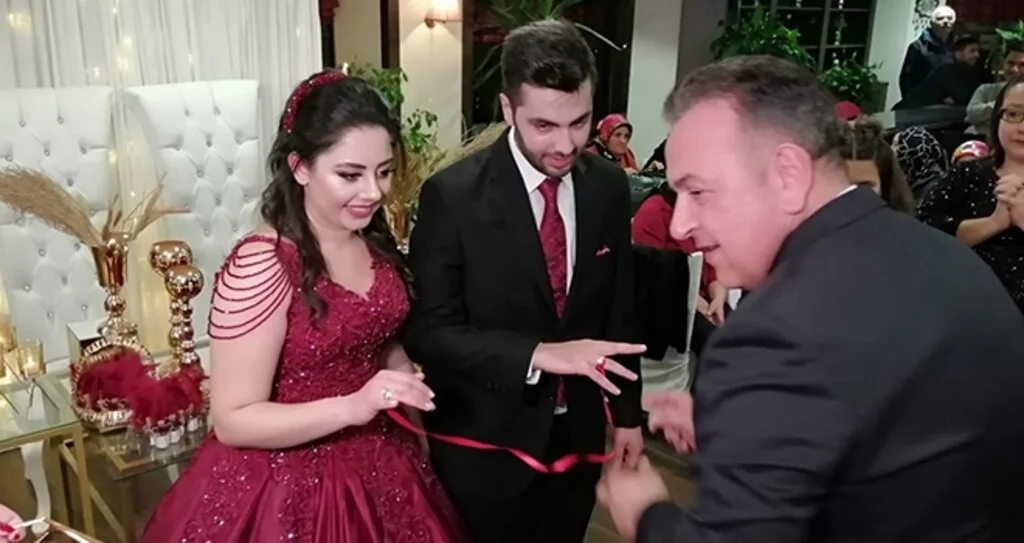 Sevda ve Deniz'in nişan yüzükleri takıldı