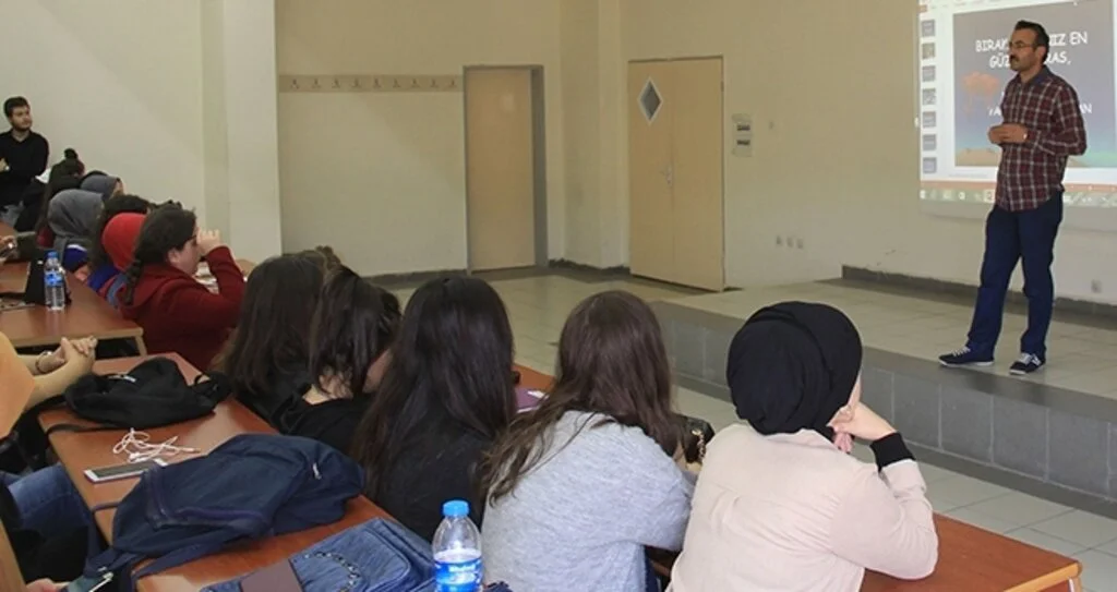 Üniversite öğrencilerine organ bağışı anlatıldı